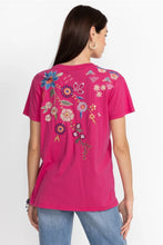 Load image into Gallery viewer, GRIFFIN EASY FIT TEE
