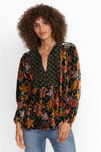 Load image into Gallery viewer, JASMOON FLORE VELVET CURVED HEM BLOUSE
