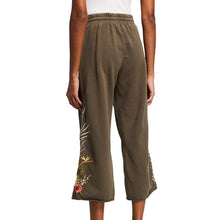 Load image into Gallery viewer, NOHEA FRENCH TERRY CROPPED PANT
