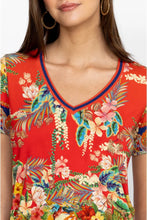 Load image into Gallery viewer, RAPSODIA FAVORITE SHORT SLEEVE V-NECK TEE
